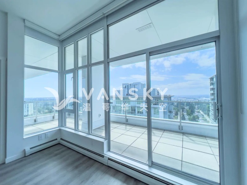 260828203200_living rm2.jpeg
